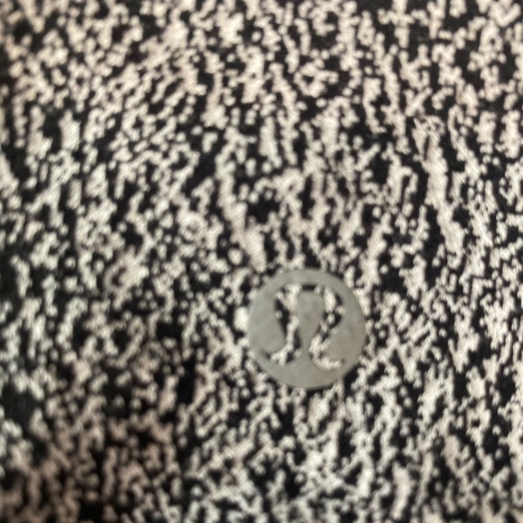 Lululemon 1/4 Zip - Picture 2 of 2